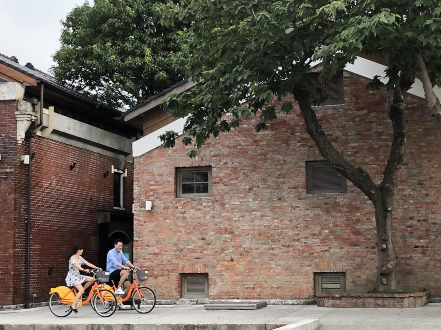 Hua Shan Din By Cosmos Creation - Huashan Creative Park Taipei Exterior photo